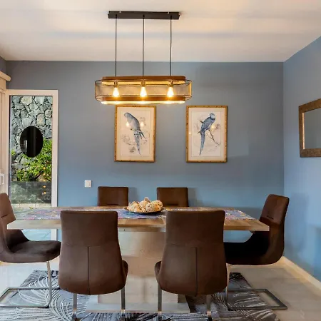 Casa vacanze Elegant Paola Private Heated Pool *