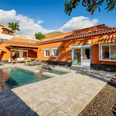 Elegant Paola Private Heated Pool Costa Adeje (Tenerife)